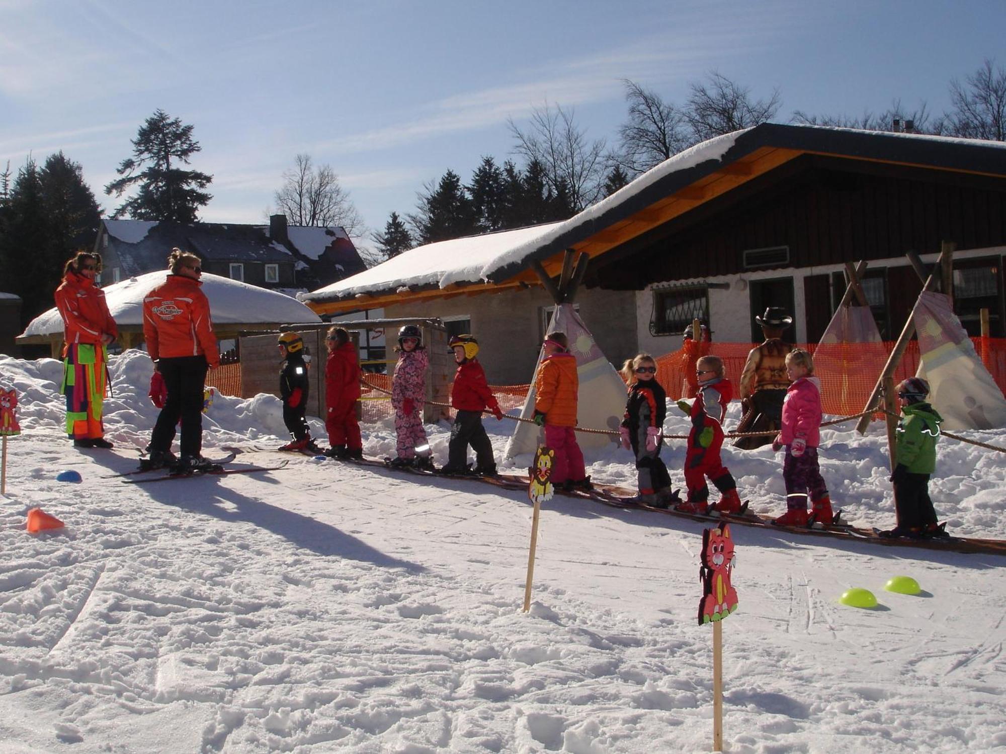 Cozy Holiday Home With Wifi In Hochsauerland Elpe 외부 사진